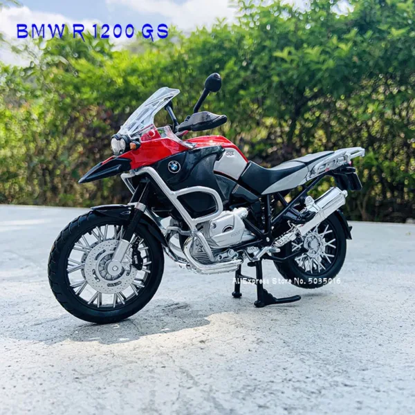 Maisto 1:12 BMW R1250 GS Motorcycle Model - Image 8