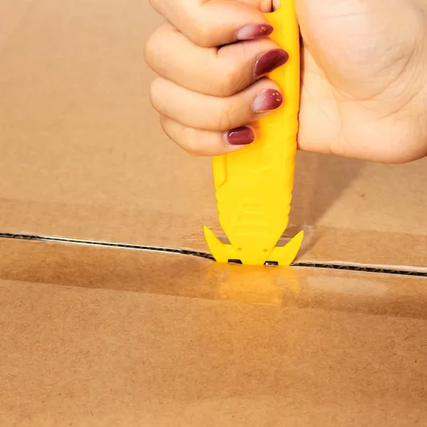 Double-Sided Safety Box Cutter Knife - Image 3
