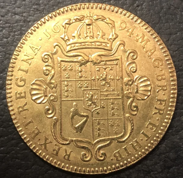 1694 Gold Plated 5 Guineas Replica Coin - Image 2