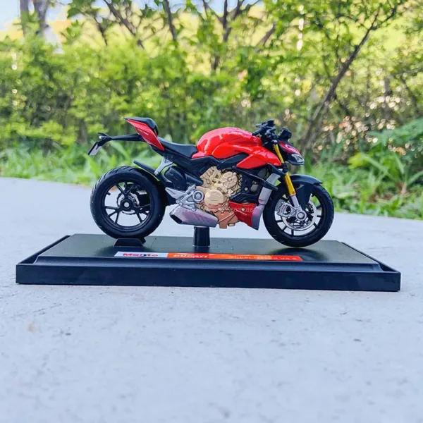 Maisto 1:18 Ducati Monster 2021 Model Motorcycle - Image 5