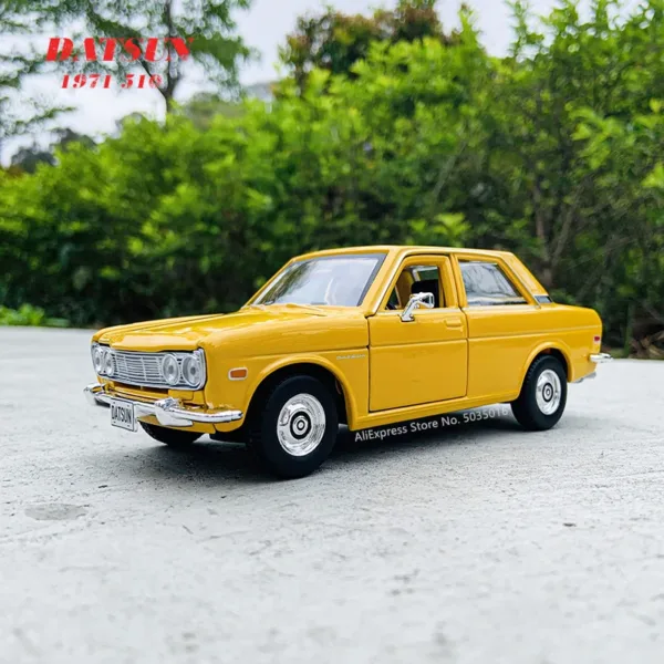 Maisto 1:24 Diecast Nissan Datsun 620 Model - Image 8