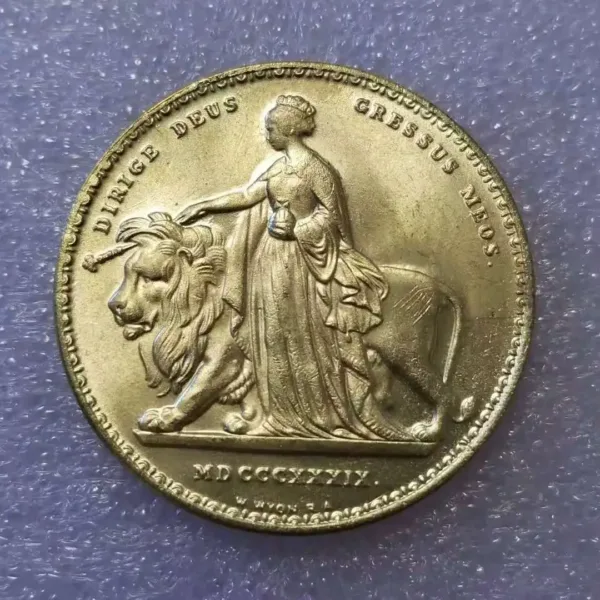 Queen Victoria UNA and Lion Coin Replica 41mm - Image 2
