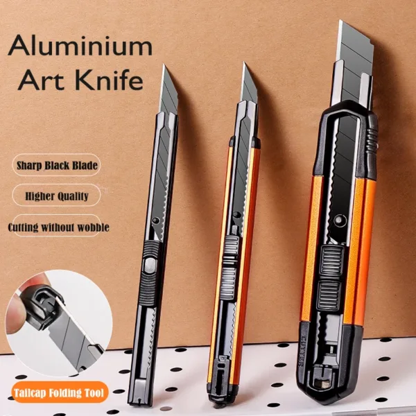 Retractable Carbon Steel Utility Knife 10.7cm - Image 2