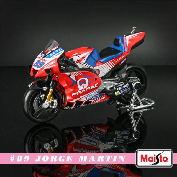 Maisto 1:18 Yamaha Factory Racing Motorcycle Model - Image 9