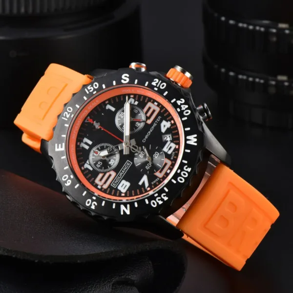 Mens Luxury Quartz Watch with Silicone Band - Image 8