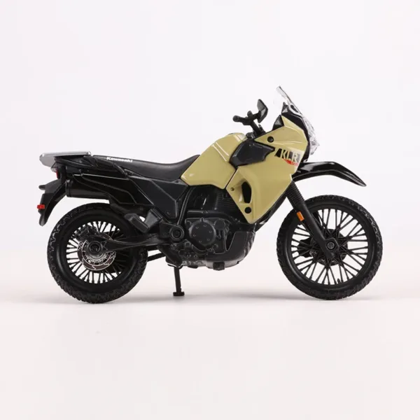 Maisto 1:18 Kawasaki KLR 650 Model Motorcycle - Image 3