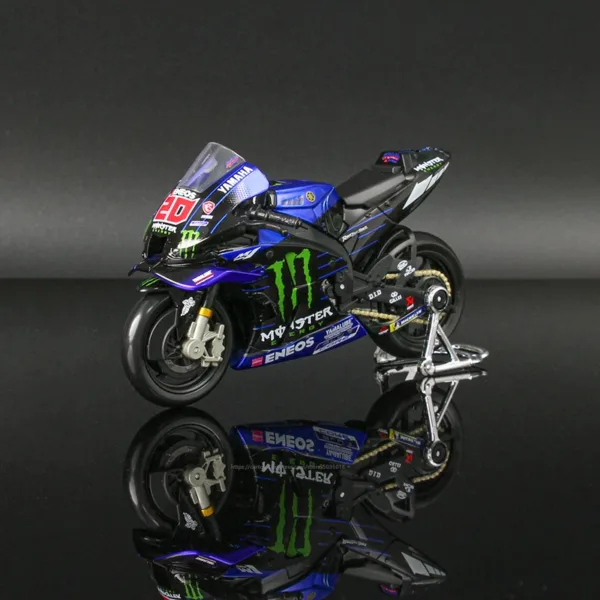 Maisto 1:18 Yamaha Factory Racing Motorcycle Model - Image 4