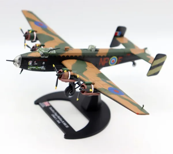 1/144 Handley Page Halifax B.MK III Model - Image 6