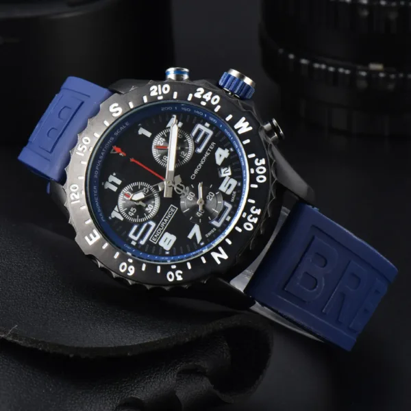 Mens Luxury Quartz Watch with Silicone Band - Image 6