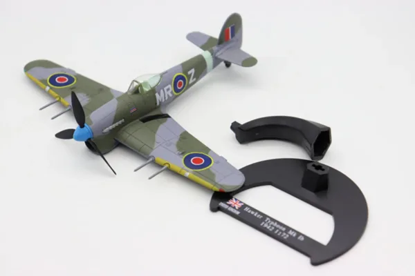 1/72 Hawker Typhoon Mk Ib Model Aircraft - Image 3