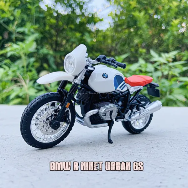 Bburago 1:18 KTM 250 Duke Diecast Motorcycle - Image 23