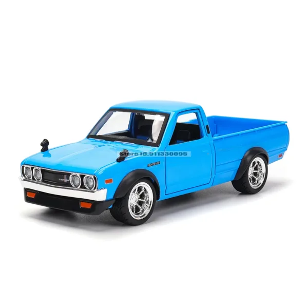 Maisto 1:24 Diecast Nissan Datsun 620 Model - Image 4