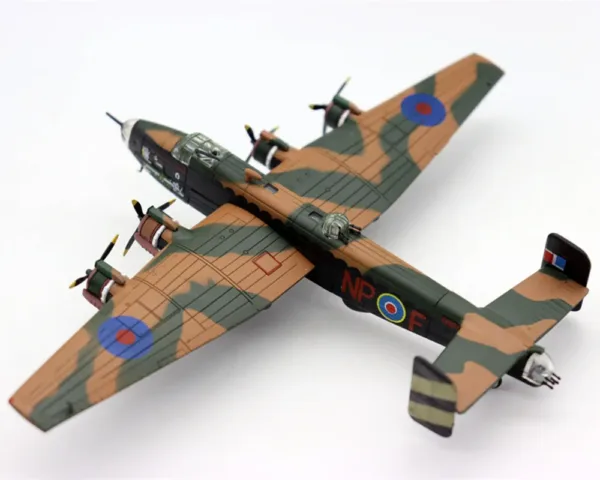 1/144 Handley Page Halifax B.MK III Model - Image 4