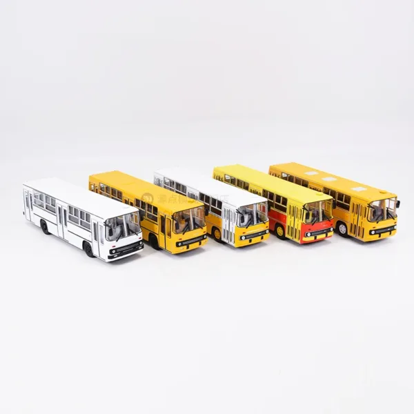 1:43 Scale Die Cast Ikarus 260 Bus Model - Image 5