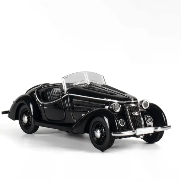 1:32 Audi W25K Alloy Diecast Model Car - Image 6