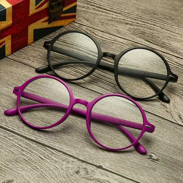 Vintage Round Reading Glasses for Men and Women