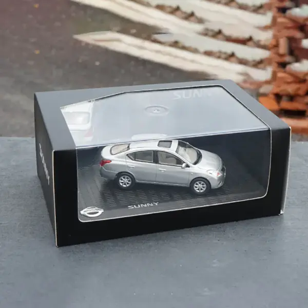 1:43 Scale Diecast Nissan Sunny Model Car - Image 6