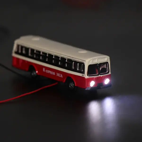 Set of 4 N Scale Model Buses 1:160 - Image 3