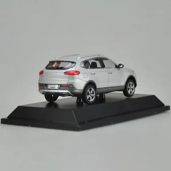 1:43 LEOPARD CS10 SUV Diecast Model Car - Image 4