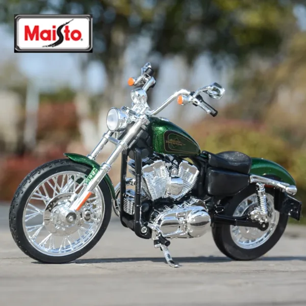 Maisto 1:12 2013 XL 1200V Diecast Motorcycle