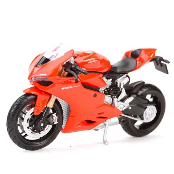 Maisto 1:18 Ducati Streetfighter S Model Motorcycle - Image 4