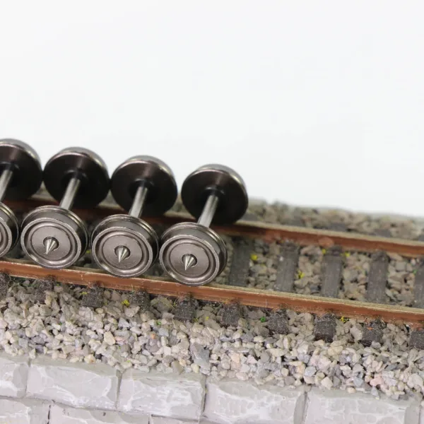 Evemodel 24pcs Metal DC Wheels for HO Trains - Image 4