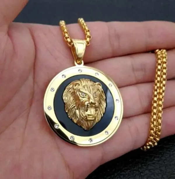 Lion Head Round Medal Pendant Necklace - Image 4