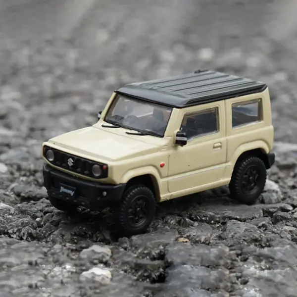 1:64 Scale Suzuki Jimny Diecast Model Car - Image 3