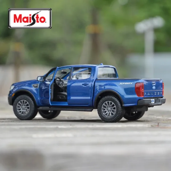 Maisto 1:27 2019 Ford Ranger Model Car - Image 4