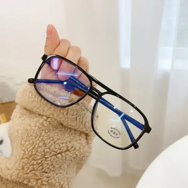 Unisex Square Myopia Glasses -1.0 to -2.5 - Image 6