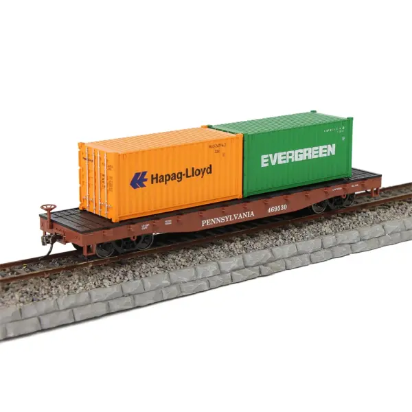 HO Scale 1:87 Flat Car with Shipping Containers - Image 8