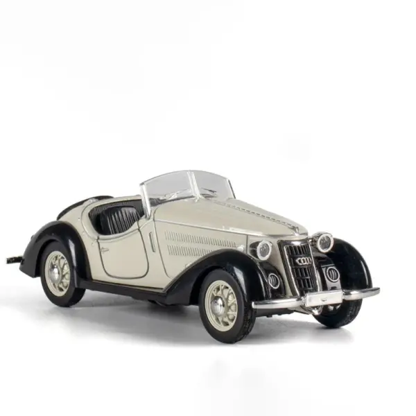 1:32 Audi W25K Alloy Diecast Model Car - Image 8