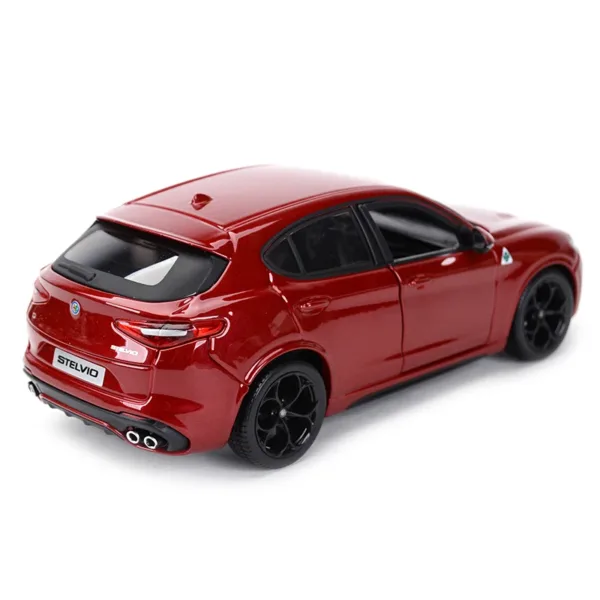 Bburago 1:24 Alfa Romeo Stelvio Diecast Model - Image 3