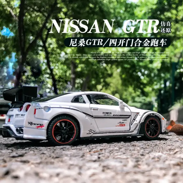 1:32 Alloy Nissan GTR R35 Model Car - Image 4