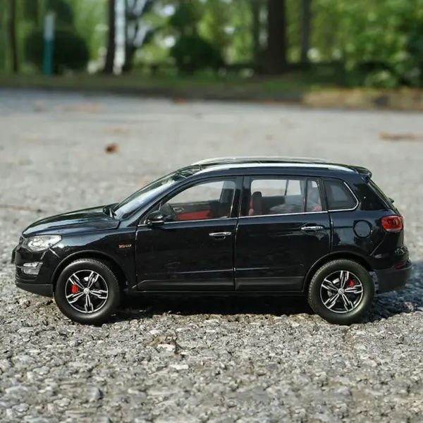 1:18 Scale X5 SUV Diecast Collectible Model - Image 4