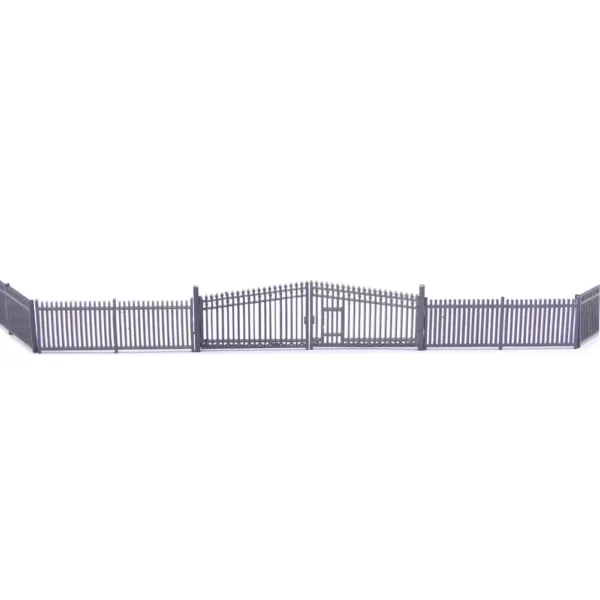 N Scale Model Fence with Door Set - Image 3