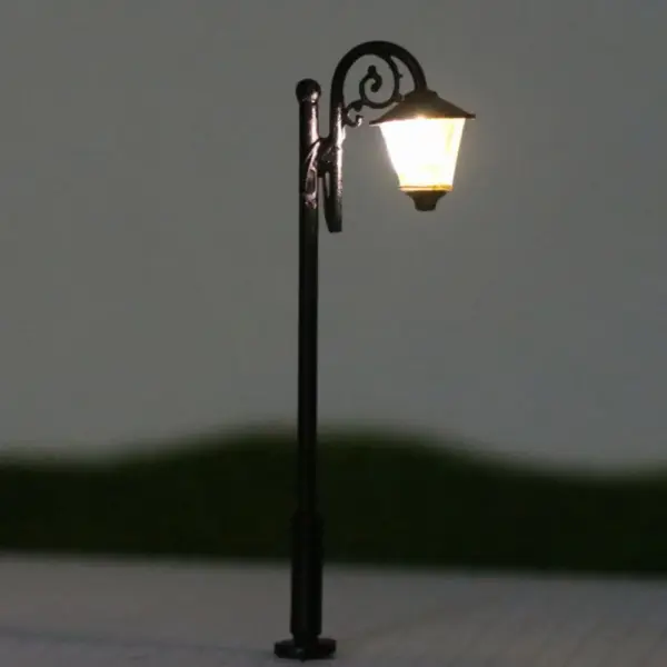 10pcs Warm White N Scale Street Lamps Set - Image 3