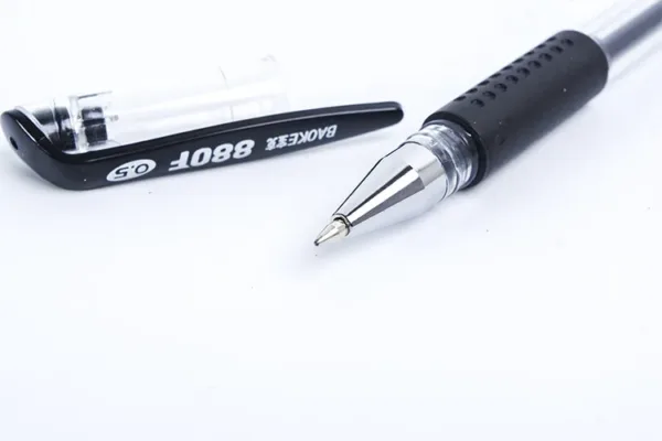 3-Pack Black 0.5mm Gel Pens for Office - Image 4