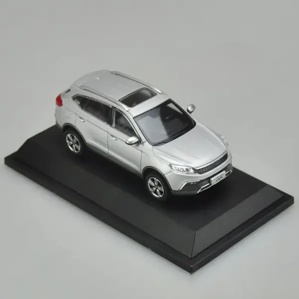 1:43 LEOPARD CS10 SUV Diecast Model Car - Image 5