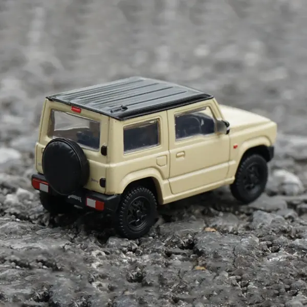 1:64 Scale Suzuki Jimny Diecast Model Car - Image 4