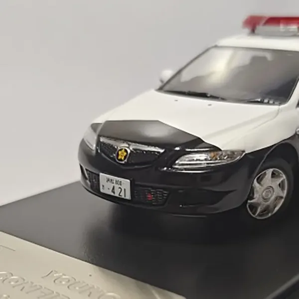 1/43 Scale Mazda Six Model Car Collectible - Image 4