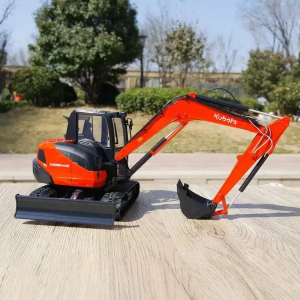 1:24 Scale Kubota KX080-4 Excavator Model - Image 3