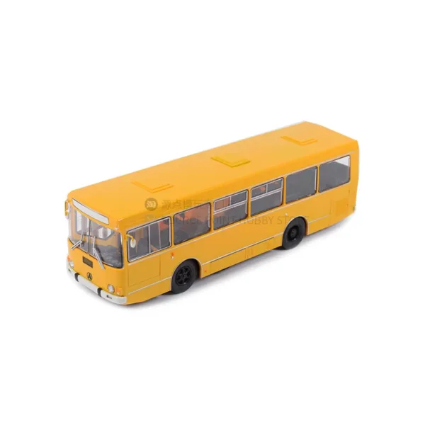 1/43 Scale Diecast LAZ-4202 Bus Model - Image 3