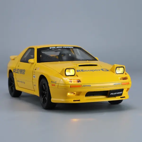 1:24 Mazda RX-7 Alloy Model Car Toy - Image 5