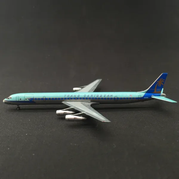 DC-8 Trans Caribbean Airlines Model Airplane 1:500 - Image 5