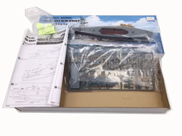 1/700 Scale Aircraft Carrier Model Kit - Image 3