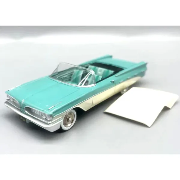 1:43 Scale Diecast Pontiac Bonneville Model - Image 6