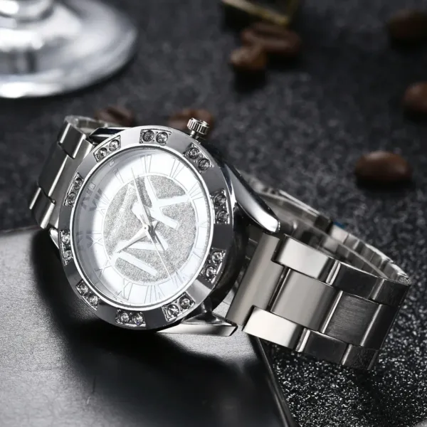 Luxury Women's Crystal Diamond Watch Gold - Image 3