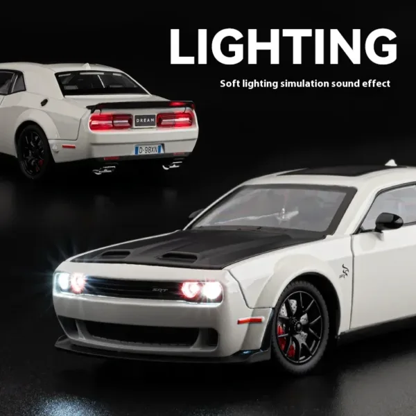 1:24 Dodge Challenger SRT Hellcat Diecast Model - Image 2