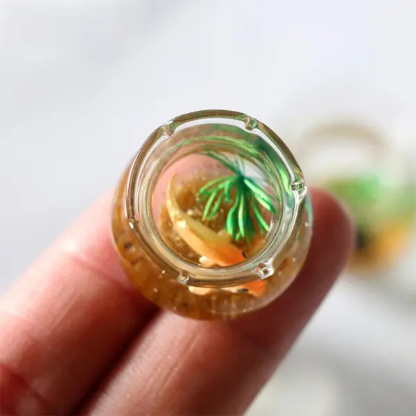 Miniature Glass Fish Tank for Dollhouse - Image 7